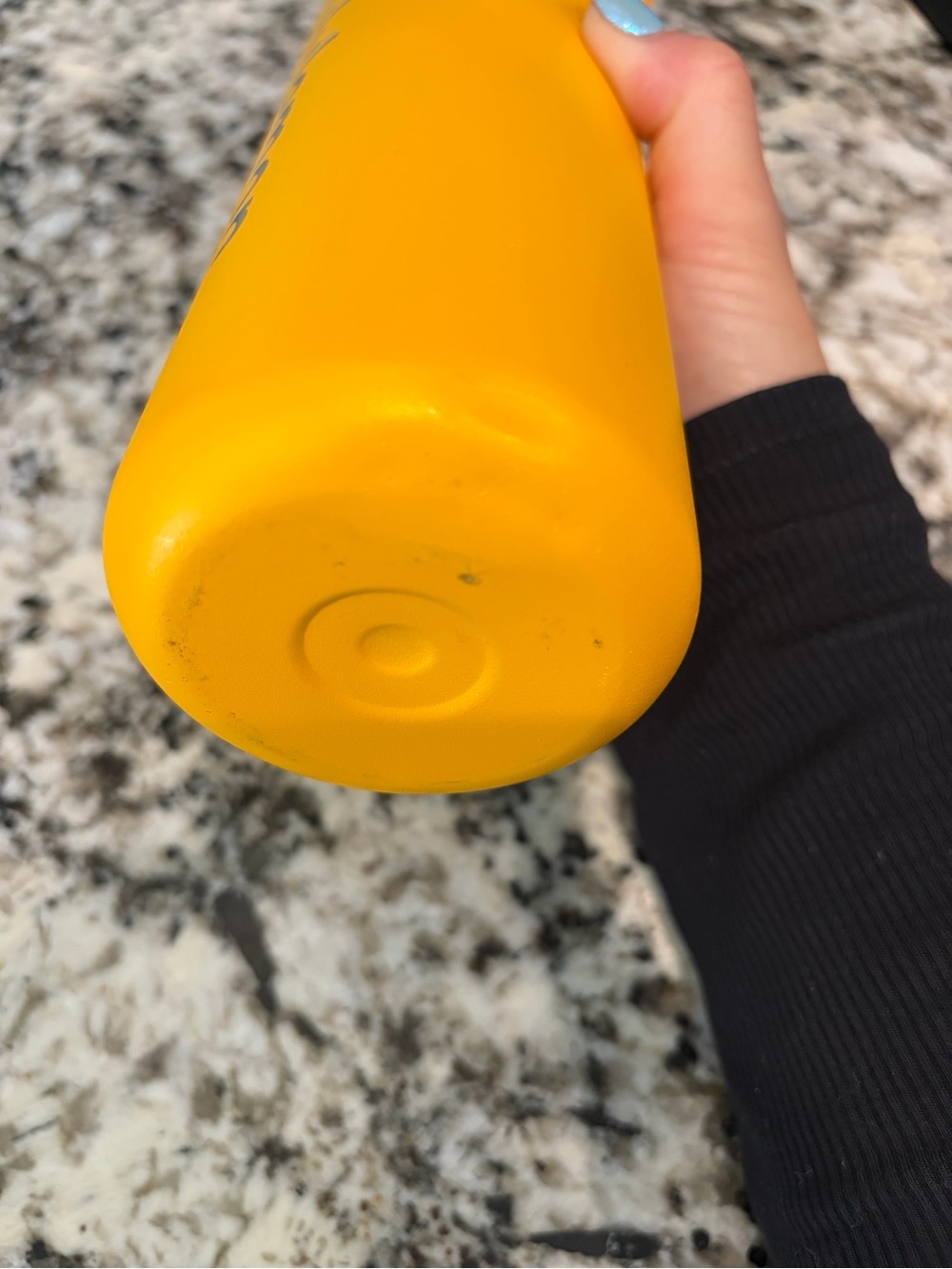 Lululemon Logo Water Bottle - Picture 2 of 4